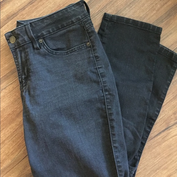 OOTD Complete Outfit bundle!! - Picture 8 of 11